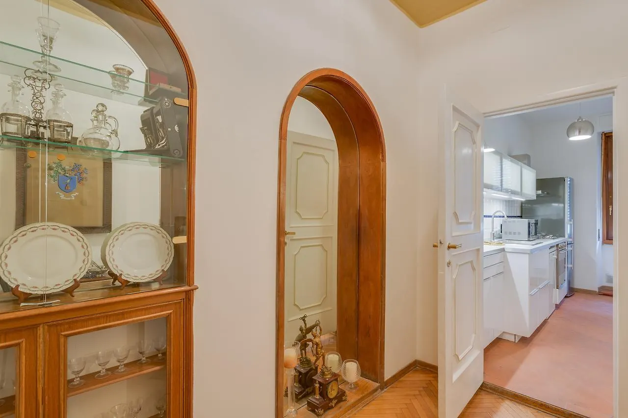 Piazza Santa Felicita Apartment Florence