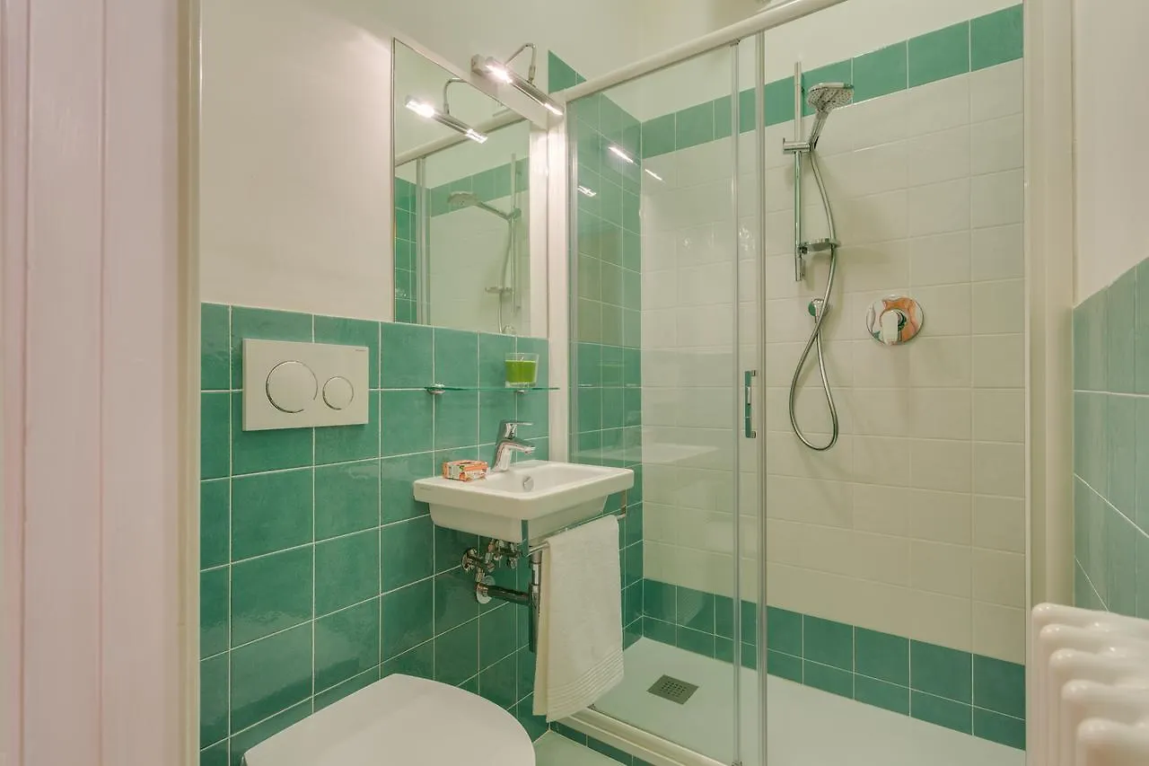 Piazza Santa Felicita Apartment Florence