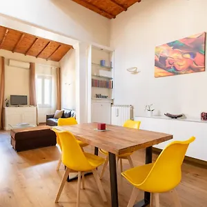 Modern, Bright Near Boboli Gardens & Santo Spirito - Homeunity Apartment