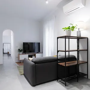 San Frediano Elegant Apartment
